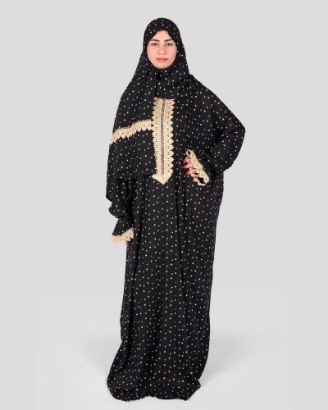 صورة شرشف صلاة نسائي ببتصميم دانتيل